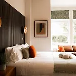 Lovely Flat On Bath Road - Flat 1 *