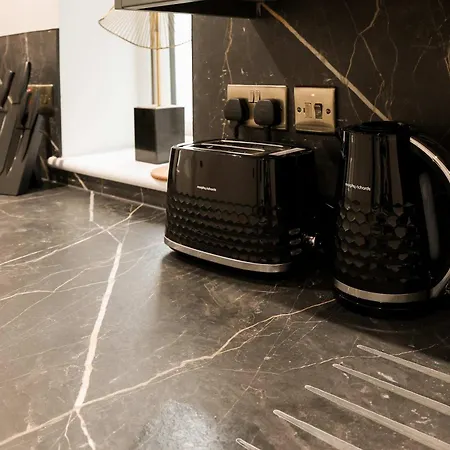 Lovely Flat On Bath Road - Flat 1 Bristol