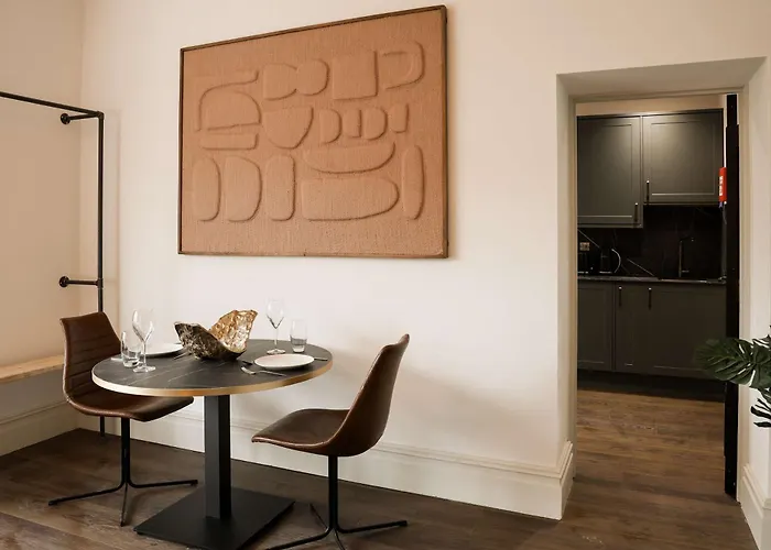 Apartman Lovely Flat On Bath Road - Flat 1 *